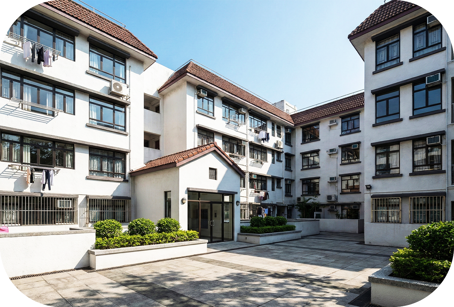 村屋搬屋及獨立屋搬運報價：涉及推路費、露台吊運、轉車費及特殊地形搬運的詳細搬屋收費案例與技術方案。