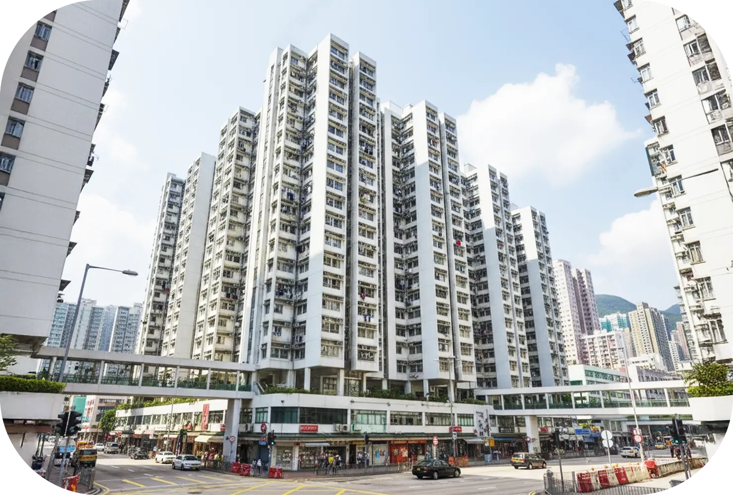 大型屋苑及私人樓宇搬屋收費：標準電梯大堂搬運報價，包含傢俬保護、電梯大堂防護及停車場轉平台費用說明。