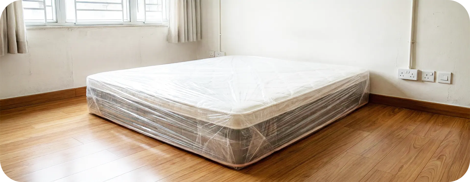 實惠團隊 專業床褥保護指定物料：運輸膠膜 - 使用即棄防塵防水防刮花防污的運輸膠膜多層包裹，確保衛生防刮 (Mattress Protection)