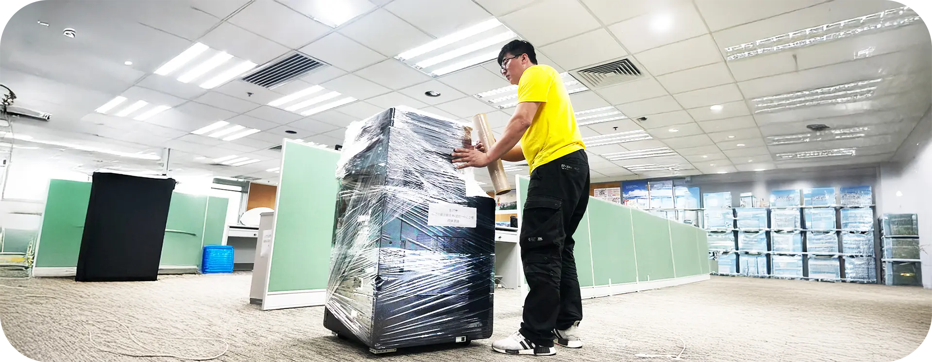 實惠團隊為寫字樓搬遷包裹大型影印機及辦公室設備 (Office Relocation Services)